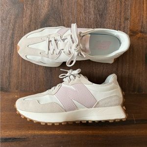 New Balance 327 - Women’s Size 8 - WORN ONCE